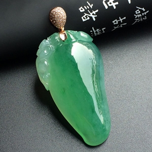 冰种飘花福瓜挂件