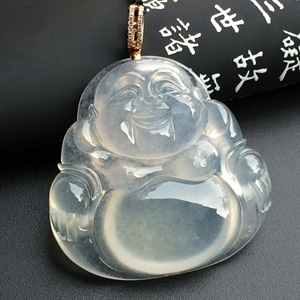 冰玻种淡晴水玉佛挂件