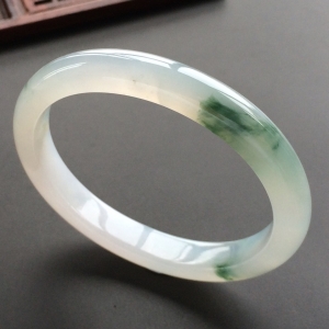 (超值推荐)冰种飘花贵妃镯(54.1mm-48.3mm)