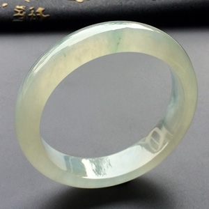 （超值推荐）冰种淡晴水手镯（57.1mm）