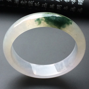 （超值推荐）冰种飘花手镯（56.7mm）