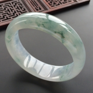 (超值推荐)冰种飘花手镯(61.5mm)