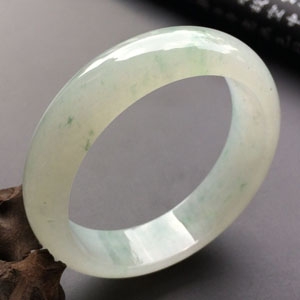 糯冰种飘花手镯（55.7mm）