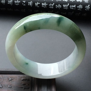 糯冰种飘花手镯(53.6mm)