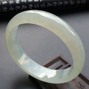 （超值推荐）冰种淡晴水手镯（58.6mm）