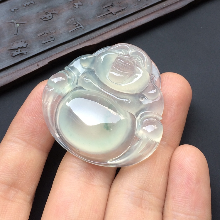 冰玻种略飘花玉佛挂件
