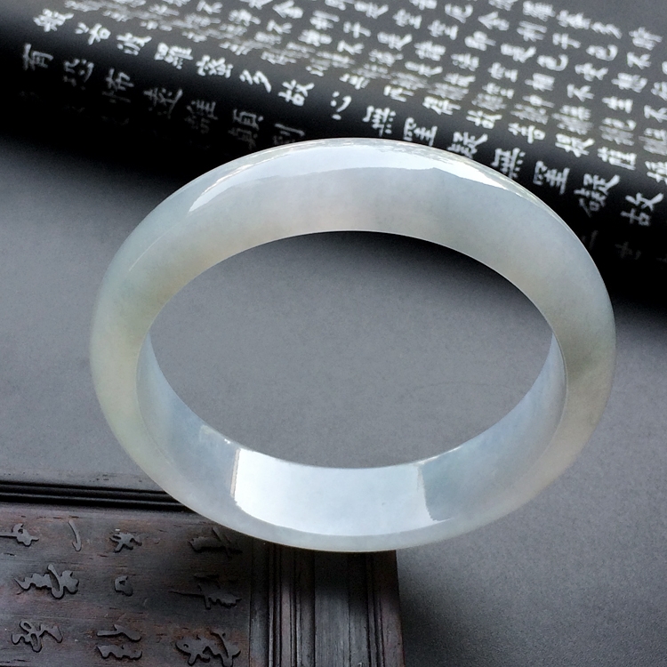 （超值推荐）糯冰种晴水手镯（58.1mm）