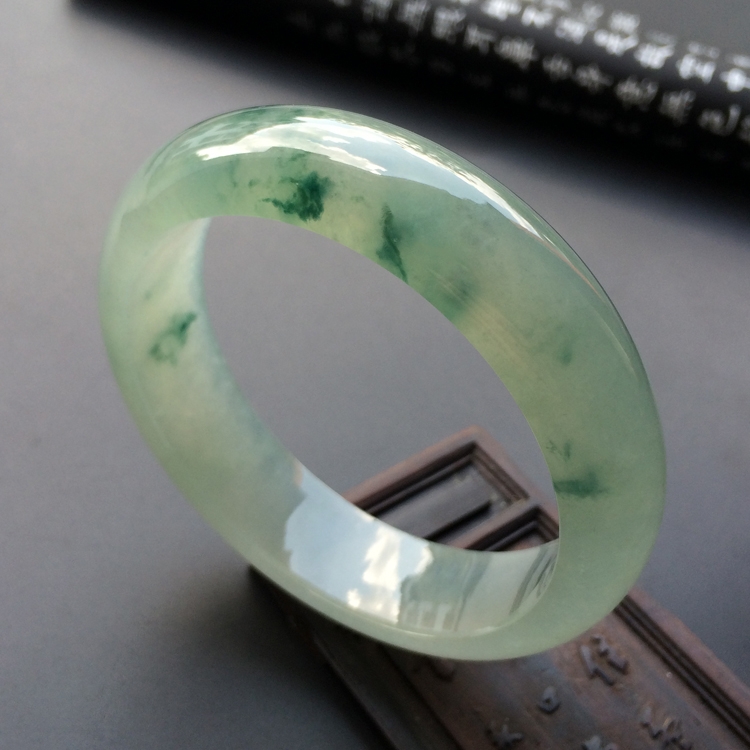 （超值推荐）冰种飘花手镯（57.5mm）