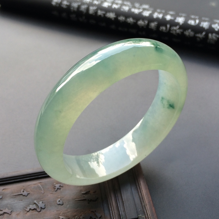（超值推荐）冰种飘花手镯（57.5mm）