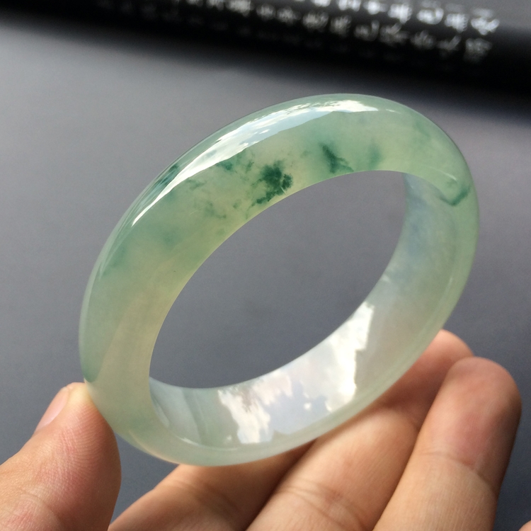 （超值推荐）冰种飘花手镯（57.5mm）