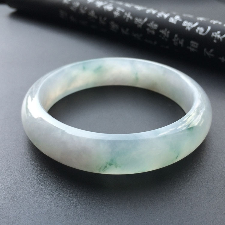 （超值推荐）糯冰种飘花手镯（58.1mm）