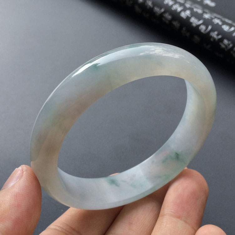 （超值推荐）糯冰种飘花手镯（58.1mm）