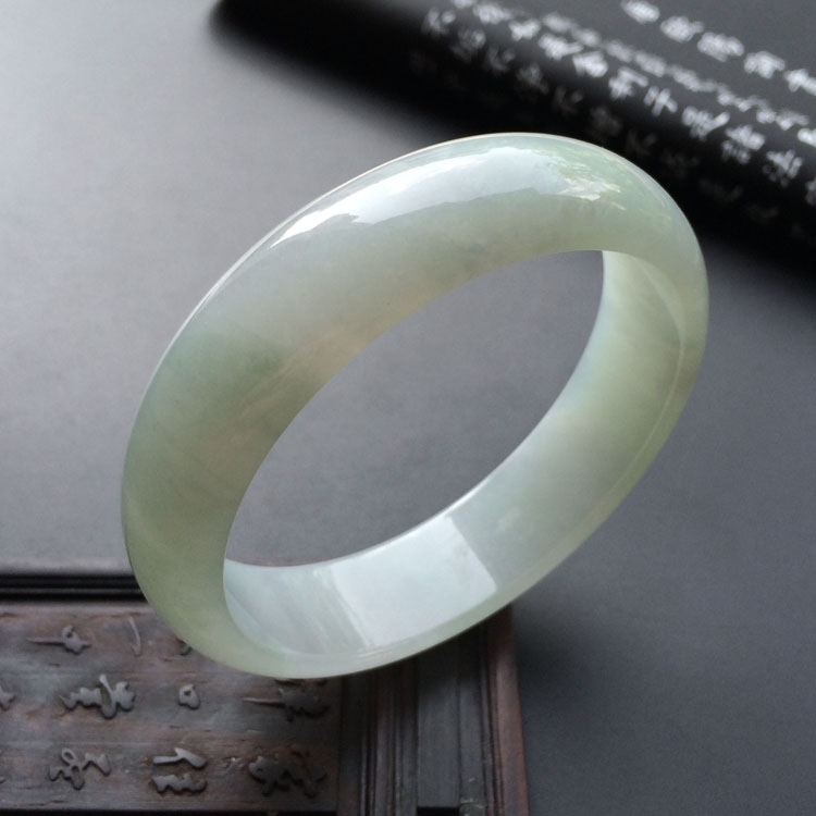 糯冰种晴水手镯(58.6mm)