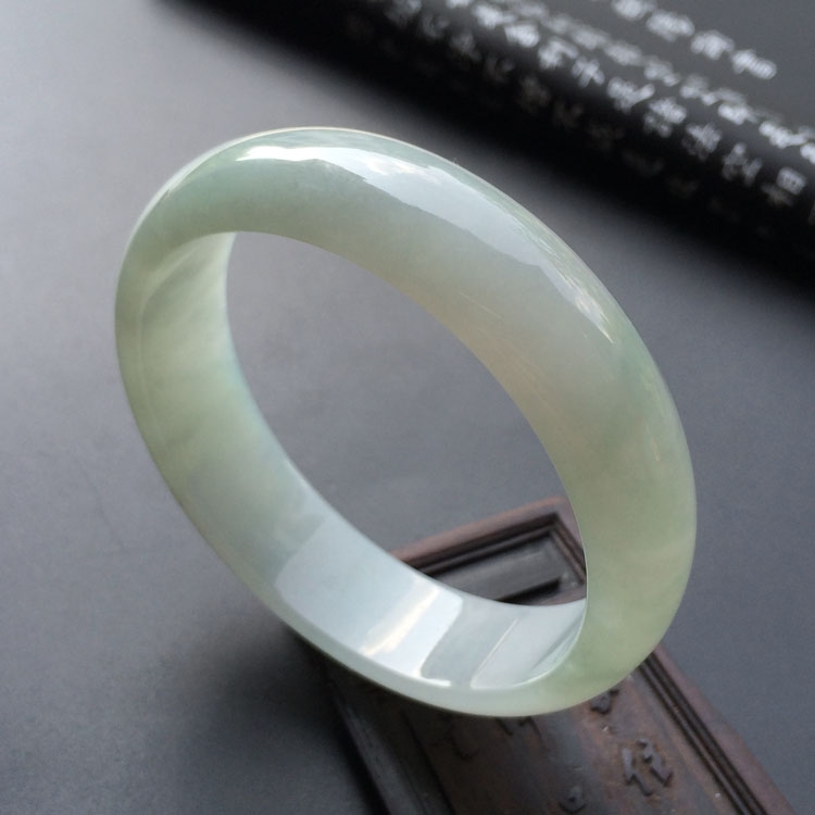 糯冰种晴水手镯(58.6mm)