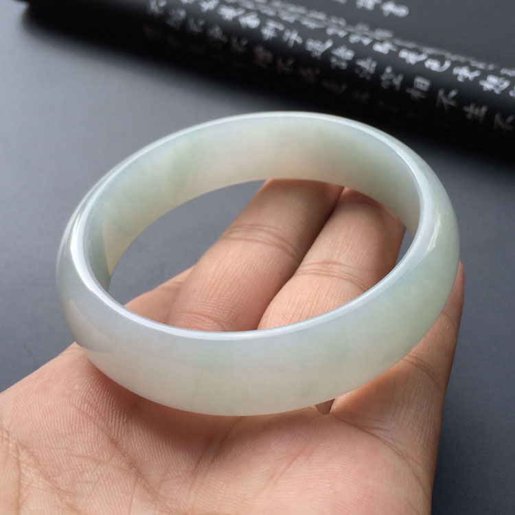 糯冰种晴水手镯(58.6mm)