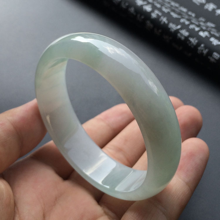 糯冰种晴水手镯(58.6mm)