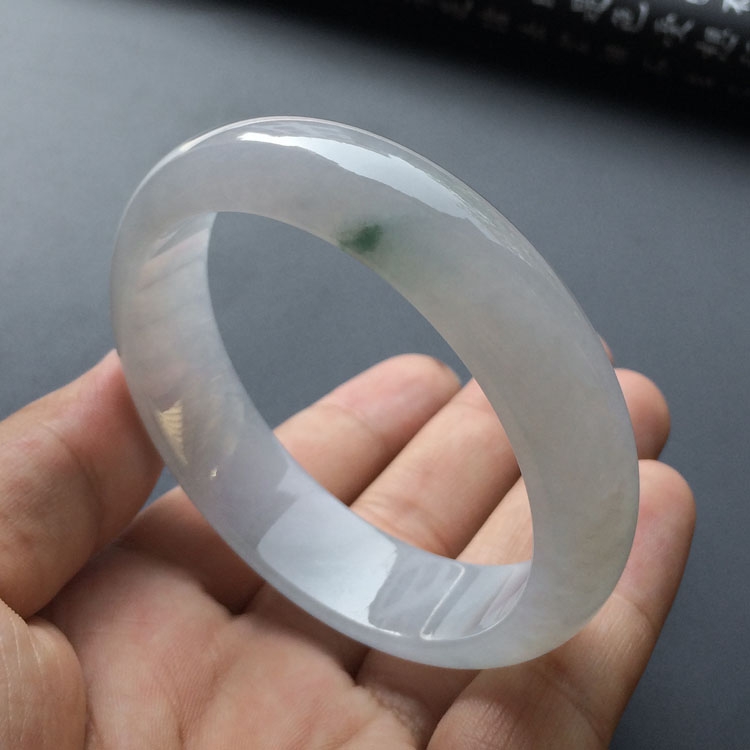 糯冰种略飘花手镯（58.2mm）