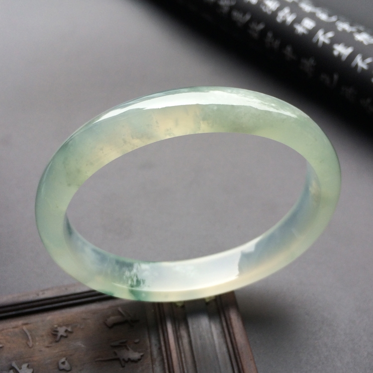 （超值推荐）冰种飘花贵妃镯（54mm-45.5mm）