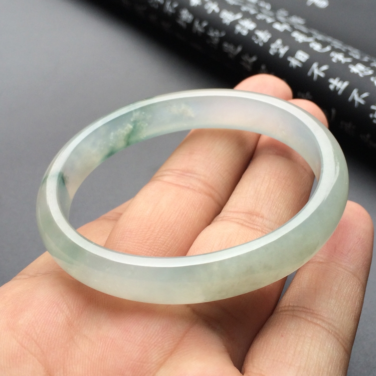 （超值推荐）冰种飘花贵妃镯（54mm-45.5mm）