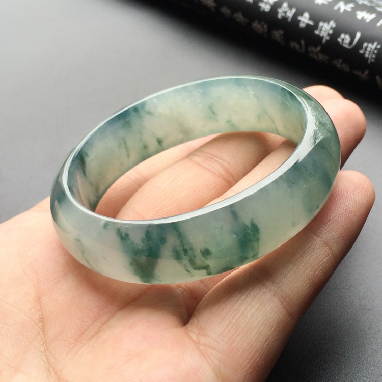 (超值推荐)冰种飘花贵妃手镯(52.7mm-45.7mm)