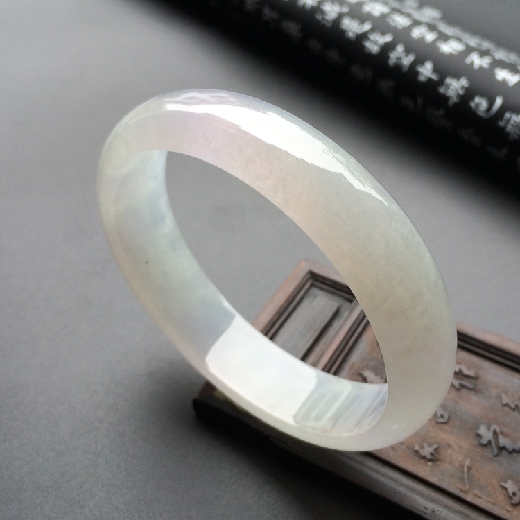 (超值推荐)冰种淡紫罗兰贵妃手镯(57.1mm-50.2mm)