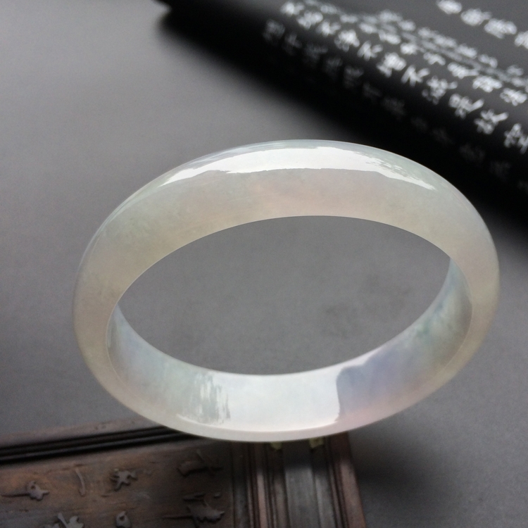 (超值推荐)冰种淡紫罗兰贵妃手镯(57.1mm-50.2mm)