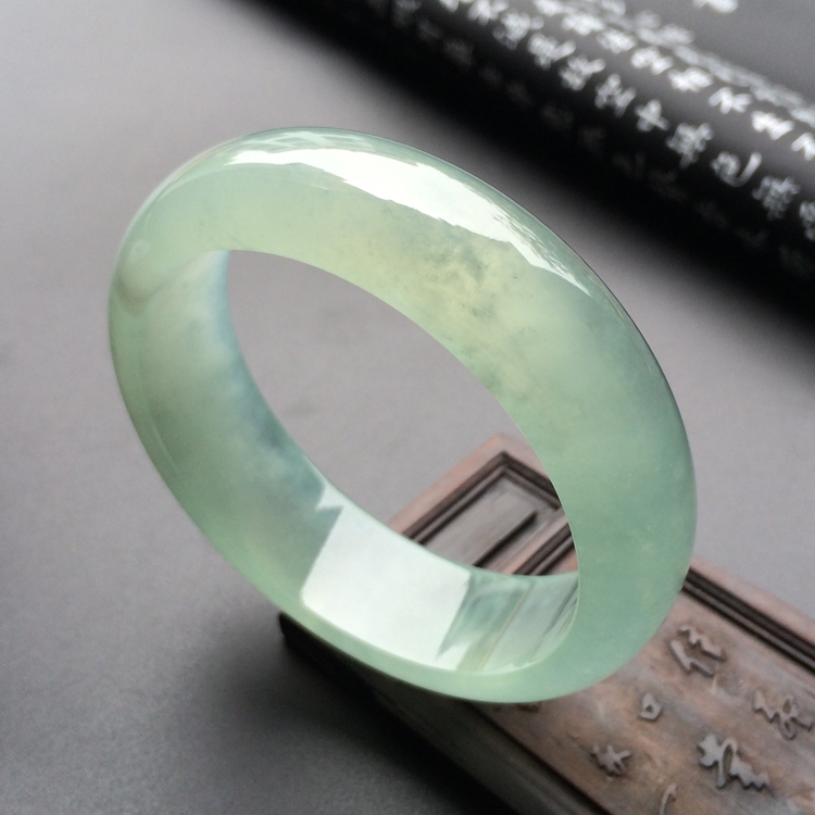 (超值推荐)冰种晴水手镯(53.8mm)