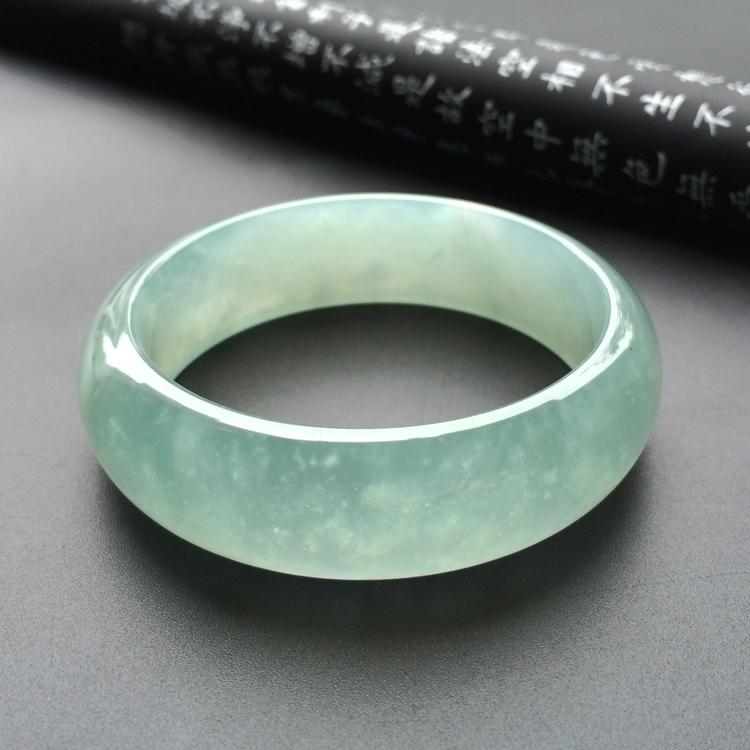 (超值推荐)冰种晴水手镯(53.8mm)