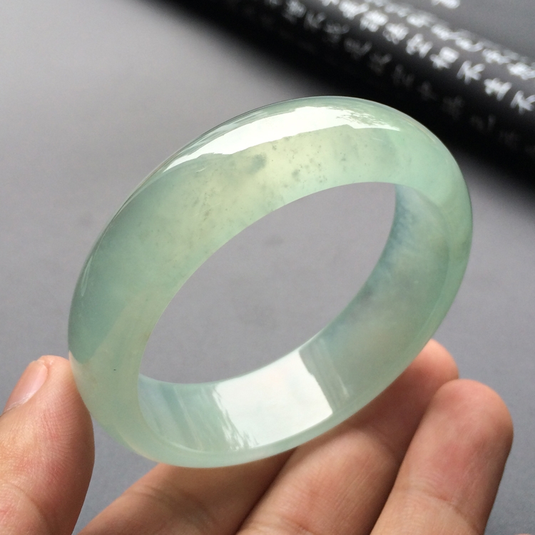 (超值推荐)冰种晴水手镯(53.8mm)
