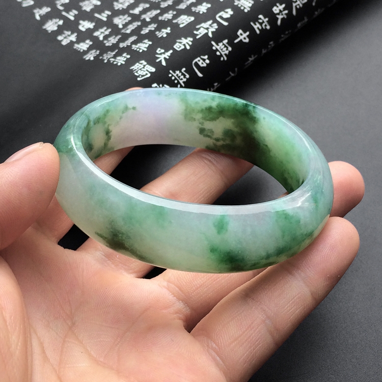 （超值推荐）糯冰种飘花贵妃镯（57.8mm-49.8mm）