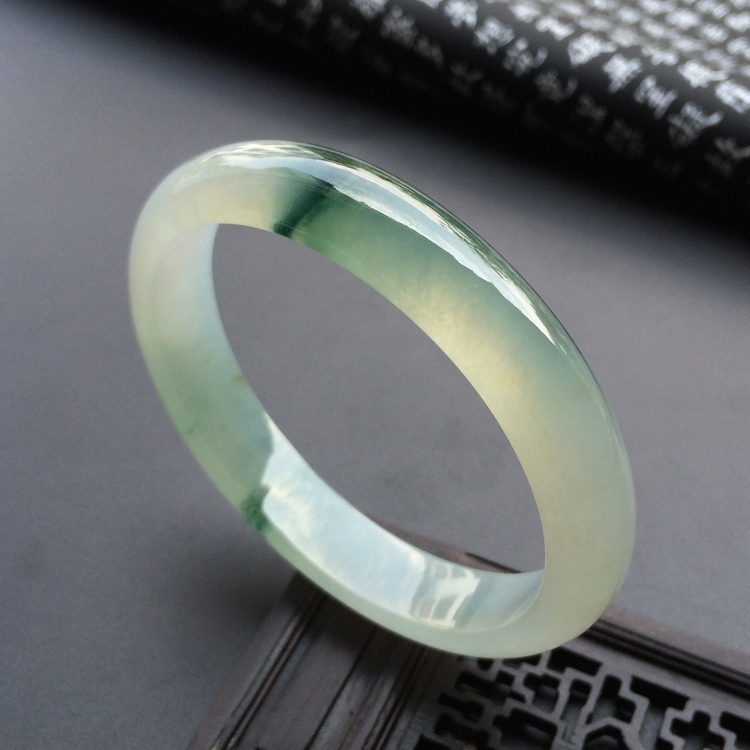 （超值推荐）冰种飘花贵妃镯（57.2mm-50.5mm）