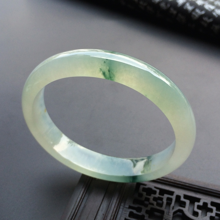 （超值推荐）冰种飘花贵妃镯（57.2mm-50.5mm）