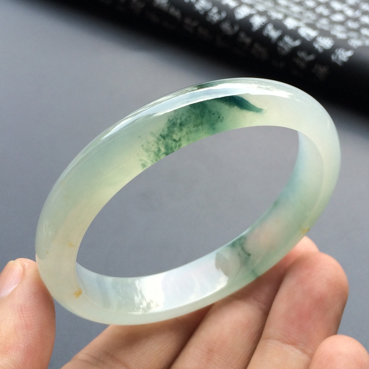 （超值推荐）冰种飘花贵妃镯（57.2mm-50.5mm）