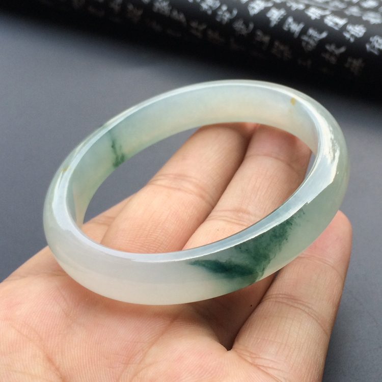（超值推荐）冰种飘花贵妃镯（57.2mm-50.5mm）