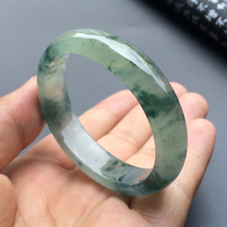（超值推荐）冰种飘花贵妃镯（53mm-45.5mm）