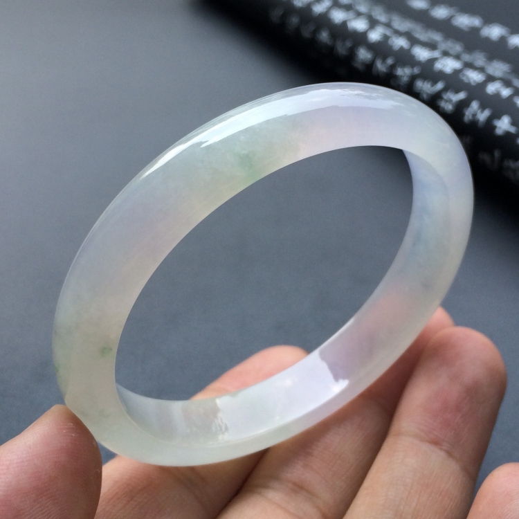 （超值推荐）冰种淡紫罗兰略飘花贵妃镯（58.5mm-51mm）
