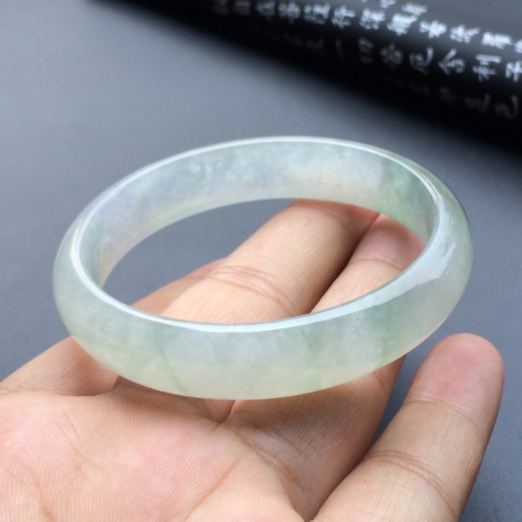 （超值推荐）冰种晴水贵妃镯（56mm-49.1mm）