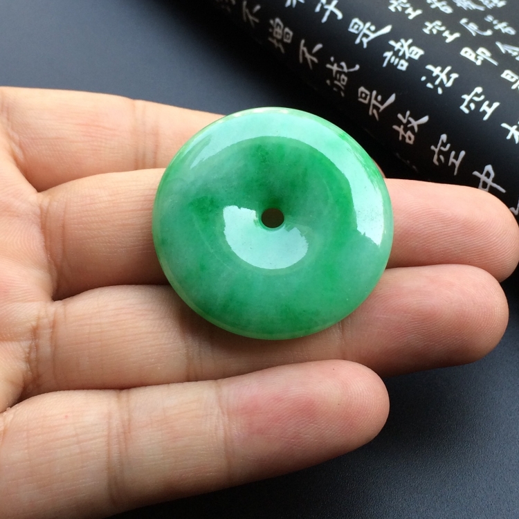 糯冰种翠色平安扣挂件