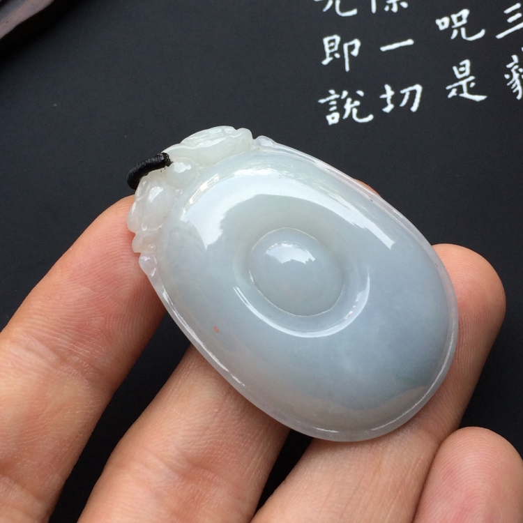 （超值推荐）糯冰种淡晴水福在眼前挂件