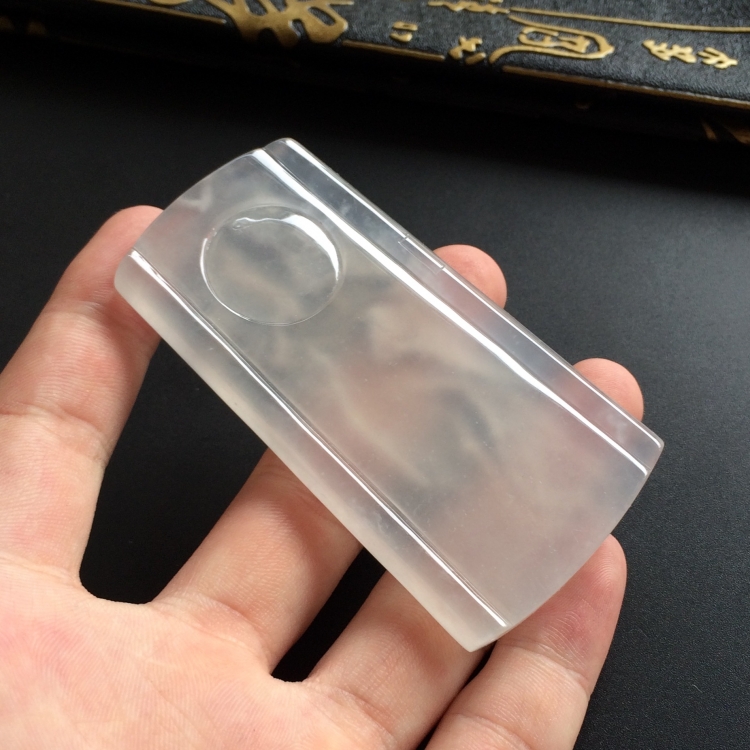 （超值推荐）冰玻种淡晴水四臂观音挂件
