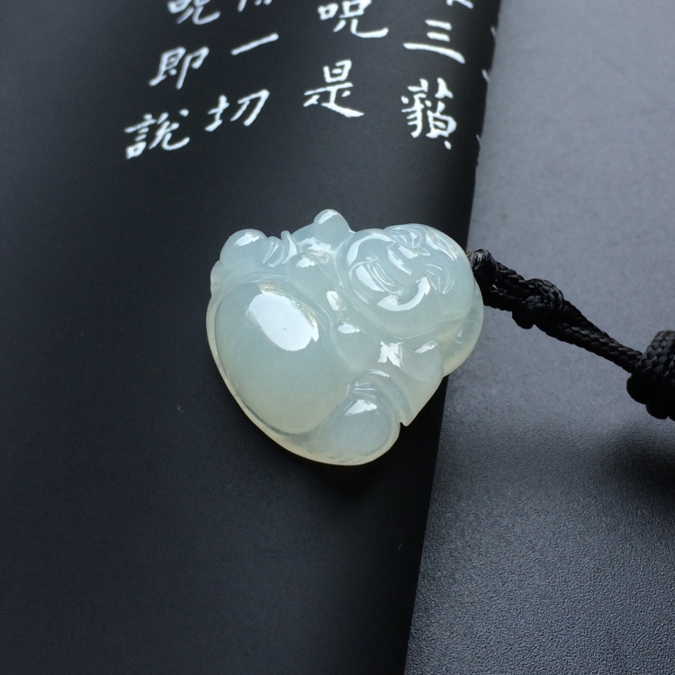 (超值推荐)糯冰种淡晴水玉佛挂件