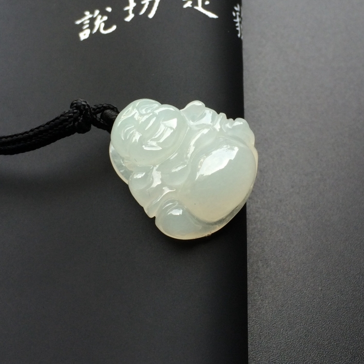 (超值推荐)糯冰种淡晴水玉佛挂件
