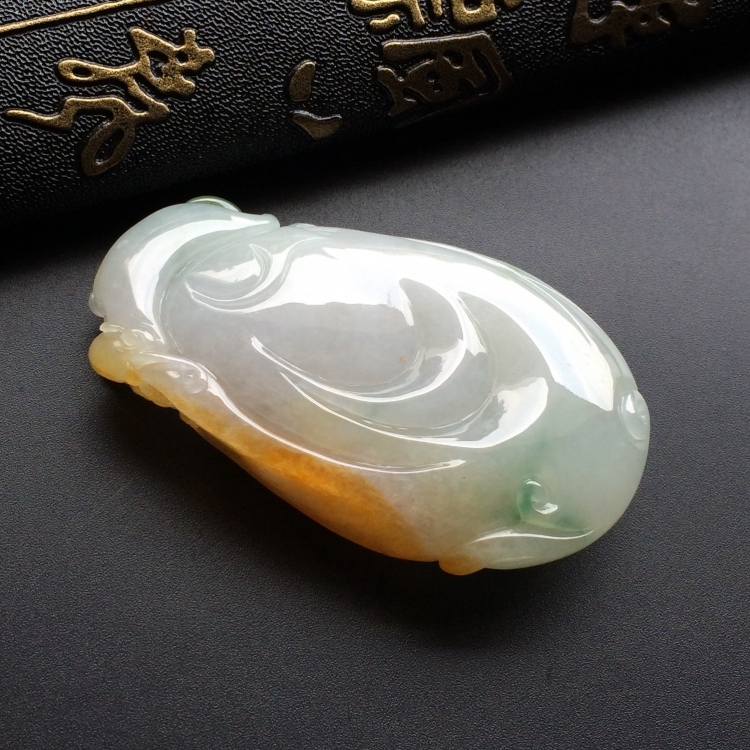 （超值推荐）糯冰种黄翡飘花纳福挂件