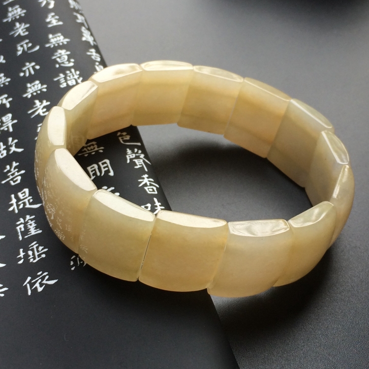 (超值推荐)糯冰种淡黄翡手链