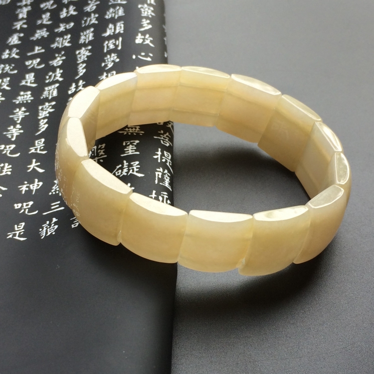 (超值推荐)糯冰种淡黄翡手链