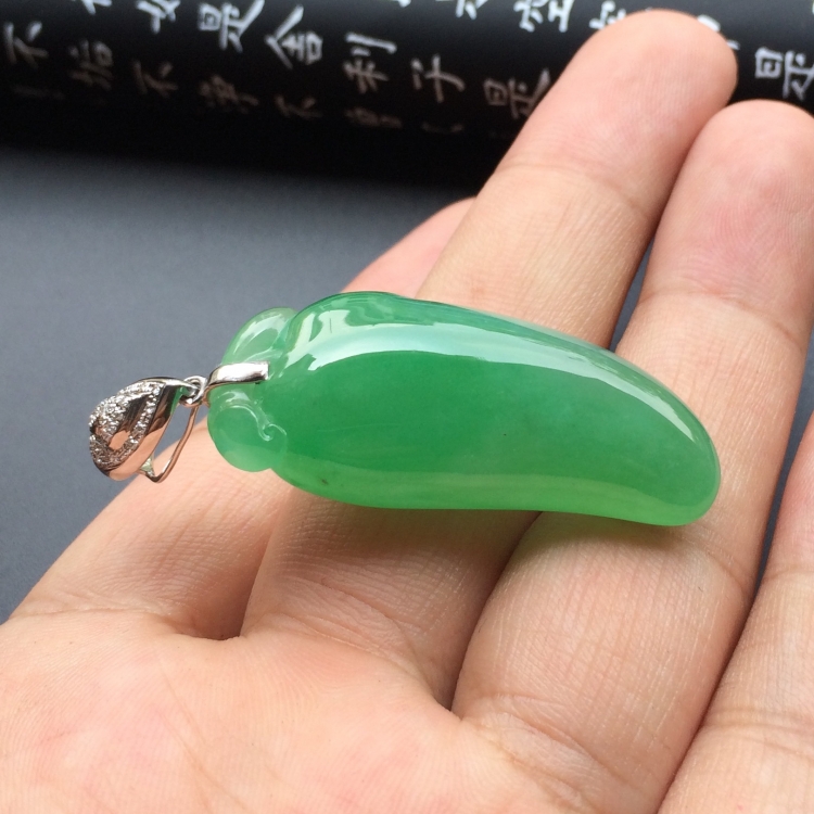 （超值推荐）糯冰种绿晴水福瓜挂件