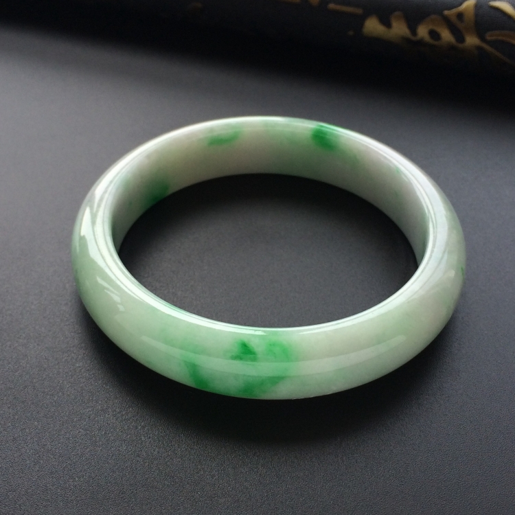 (超值推荐)糯冰种飘翠手镯（57.1mm）