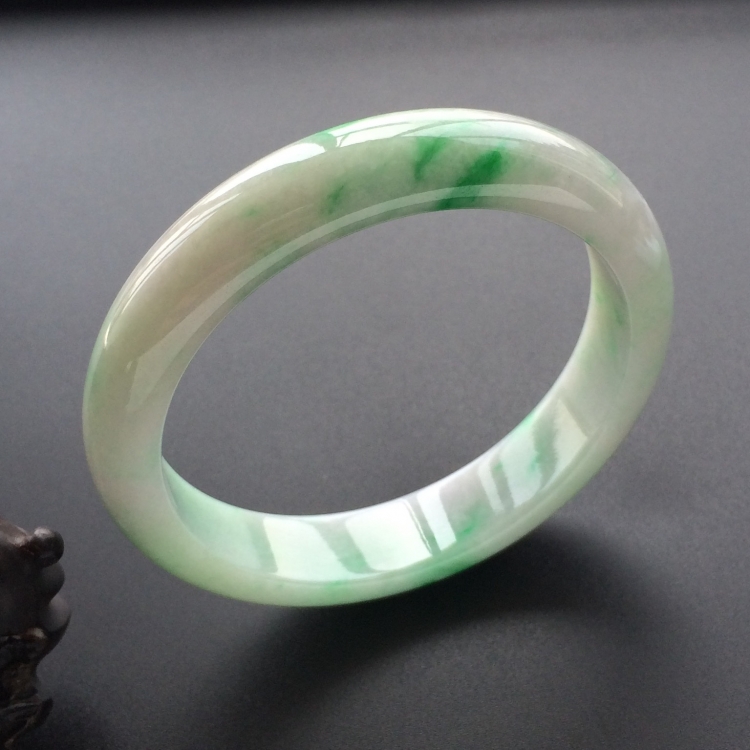 (超值推荐)糯冰种飘翠手镯（57.1mm）
