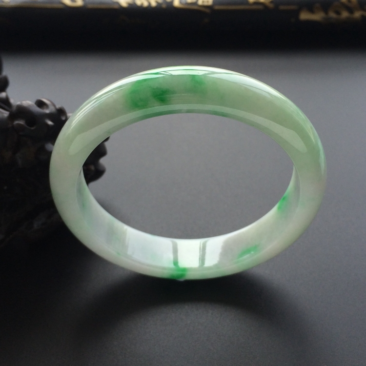 (超值推荐)糯冰种飘翠手镯（57.1mm）