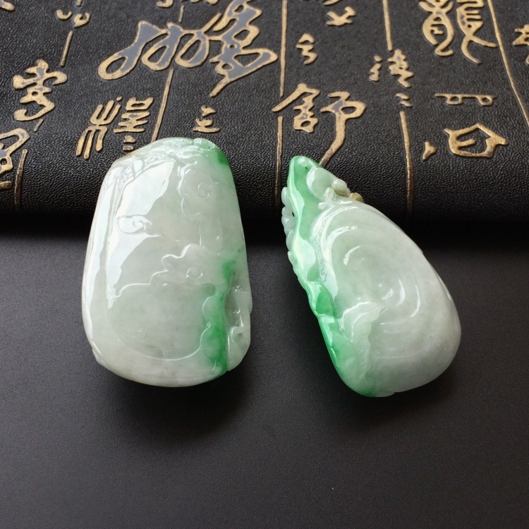 (超值推荐)糯冰种黄加绿荷塘清趣/凤戏牡丹挂件一对走